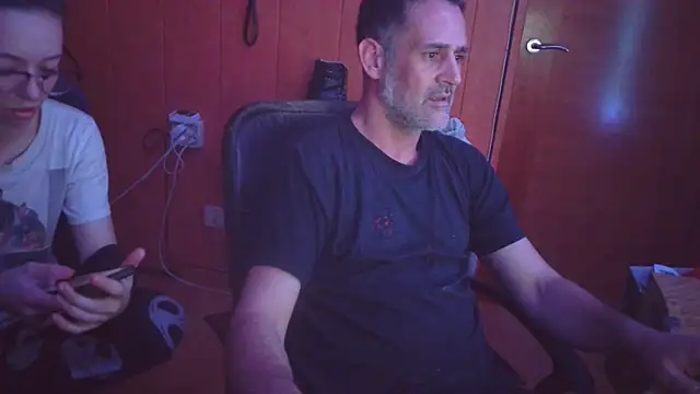 Snapshot of Lia_Y_PatrickX chatting on March 8, 2025, 6:58 pm Lia Y PatrickX online show from March 8, 2025, 6:58 pm