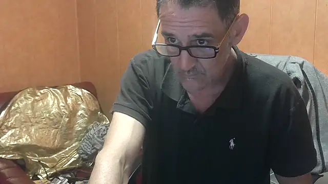 Snapshot of Lia_Y_PatrickX chatting on November 13, 2025, 7:13 pm Lia Y PatrickX online show from November 13, 2025, 7:13 pm