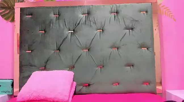 Snapshot of Hellen__4master chatting on January 16, 2025, 1:25 pm Hellen 4master online show from January 16, 2025, 1:25 pm