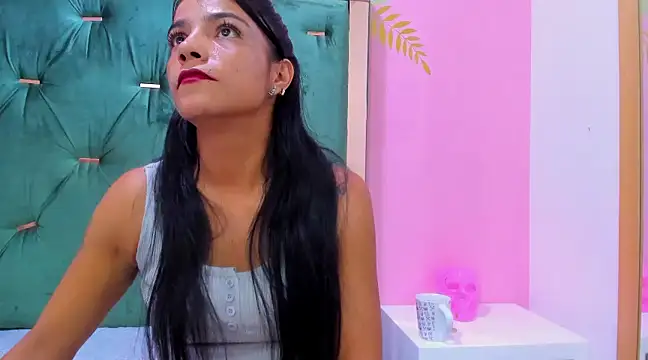 Snapshot of Hellen__4master chatting on February 1, 2025, 3:18 pm Hellen 4master online show from February 1, 2025, 3:18 pm