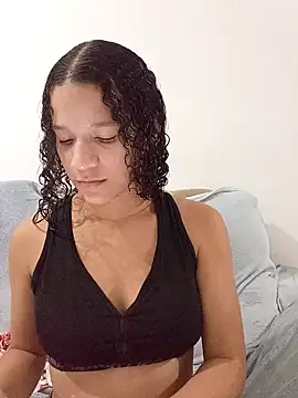 Snapshot of By_Aninha chatting on May 27, 2026, 12:29 am By Aninha online show from May 27, 2026, 12:29 am