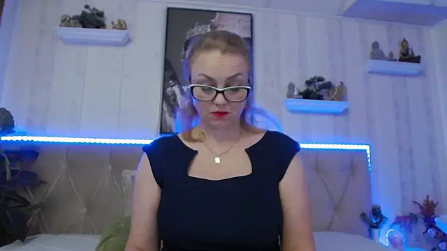 LadyJeen online show from July 20, 2026, 10:50 am