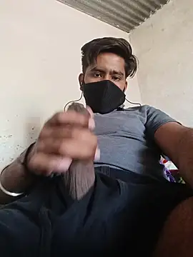 Pussy lover 33 online show from May 12, 2026, 3:14 am