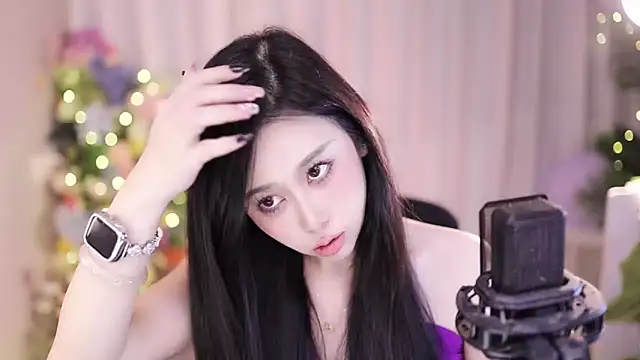 Snapshot of SleepArtist chatting on January 26, 2025, 4:41 pm SleepArtist online show from January 26, 2025, 4:41 pm