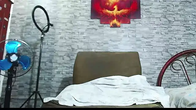 Snapshot of bulguehot chatting on October 5, 2025, 10:40 pm bulguehot online show from October 5, 2025, 10:40 pm