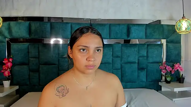 Abril Gomez06 online show from May 3, 2026, 7:42 pm