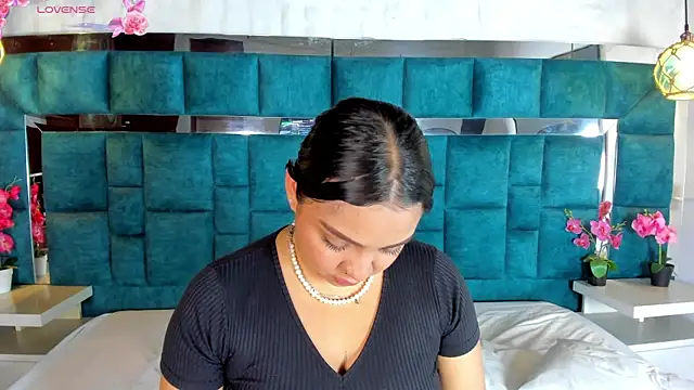 Snapshot of Abril_Gomez06 chatting on June 12, 2026, 8:30 pm Abril Gomez06 online show from June 12, 2026, 8:30 pm