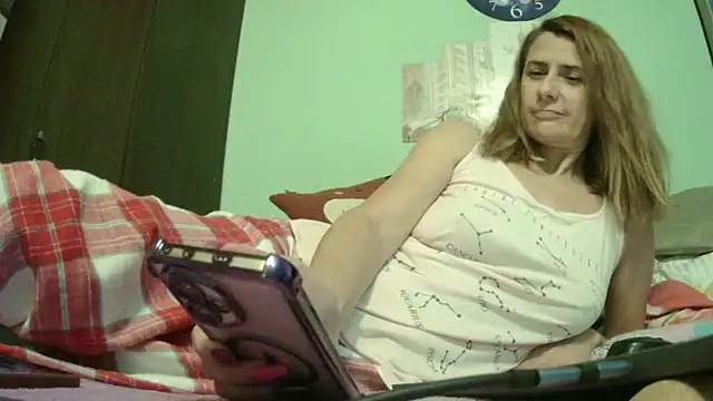 Snapshot of SexyGioconda chatting on May 3, 2026, 9:54 pm SexyGioconda online show from May 3, 2026, 9:54 pm