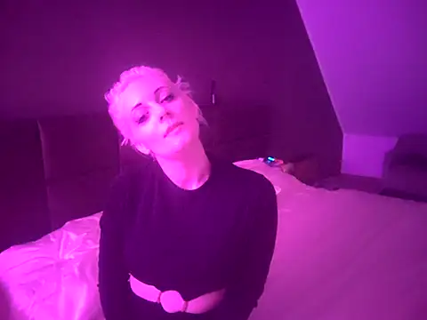 Snapshot of Wendyx666_Pika chatting on September 17, 2025, 9:16 pm Wendyx666 Pika online show from September 17, 2025, 9:16 pm