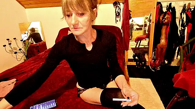 Snapshot of Hot_Colettte chatting on April 7, 2026, 10:20 pm Hot Colettte online show from April 7, 2026, 10:20 pm
