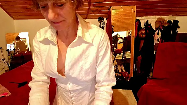 Snapshot of Hot_Colettte chatting on April 15, 2026, 7:58 pm Hot Colettte online show from April 15, 2026, 7:58 pm