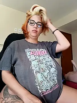 Escarlate4you  online show from December 18, 2025, 9:15 am