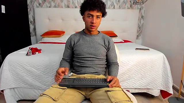 Snapshot of MagnusKing_ chatting on March 19, 2025, 11:50 am MagnusKing online show from March 19, 2025, 11:50 am