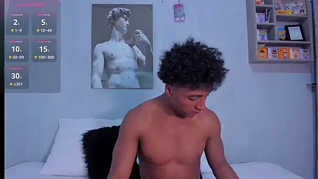 Snapshot of MagnusKing_ chatting on November 13, 2025, 12:42 am MagnusKing online show from November 13, 2025, 12:42 am