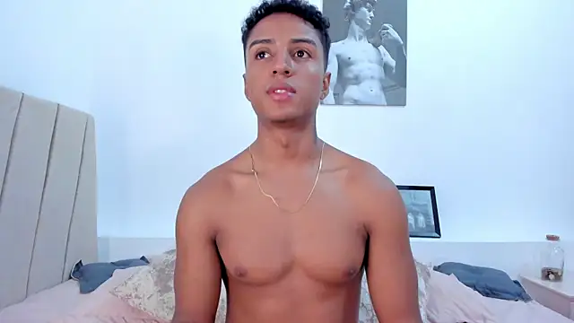 Snapshot of MagnusKing_ chatting on July 28, 2026, 3:24 am MagnusKing online show from July 28, 2026, 3:24 am