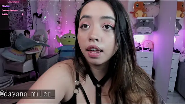 Snapshot of _dayana_miler chatting on April 13, 2026, 4:23 pm dayana miler online show from April 13, 2026, 4:23 pm