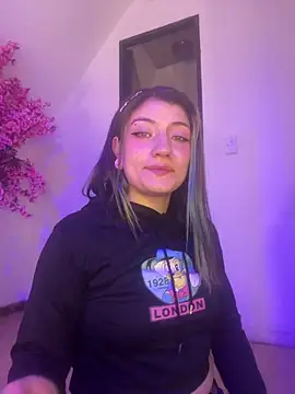 Snapshot of Broklinwhite_ chatting on May 29, 2026, 1:31 pm Broklinwhite online show from May 29, 2026, 1:31 pm