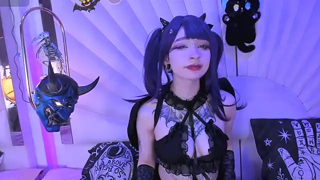 Snapshot of zephirahabney chatting on December 13, 2024, 5:32 pm zephirahabney online show from December 13, 2024, 5:32 pm