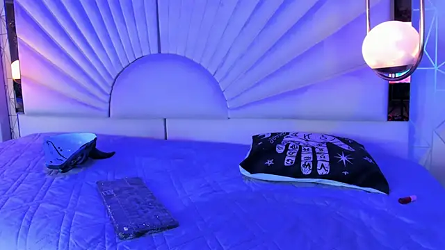 Snapshot of zephirahabney chatting on February 23, 2025, 8:22 pm zephirahabney online show from February 23, 2025, 8:22 pm