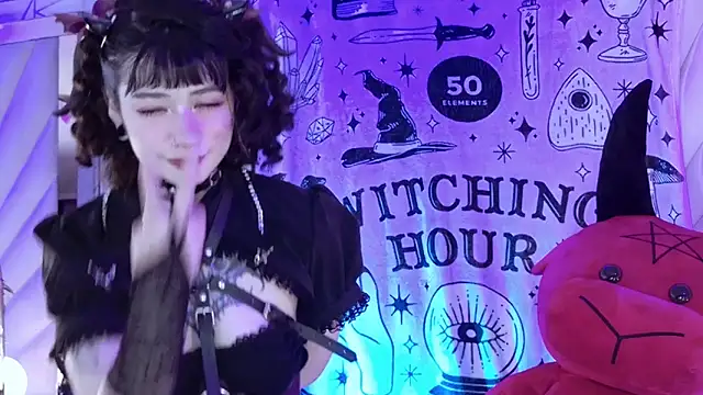 Snapshot of zephirahabney chatting on November 1, 2025, 1:57 pm zephirahabney online show from November 1, 2025, 1:57 pm