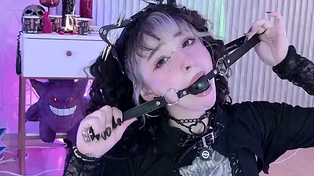 Snapshot of zephirahabney chatting on November 13, 2025, 4:06 pm zephirahabney online show from November 13, 2025, 4:06 pm