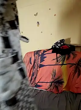 Snapshot of AntoniaHottie chatting on January 24, 2025, 9:49 am AntoniaHottie online show from January 24, 2025, 9:49 am