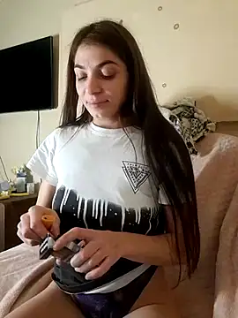 Snapshot of AntoniaHottie chatting on February 11, 2025, 3:51 pm AntoniaHottie online show from February 11, 2025, 3:51 pm