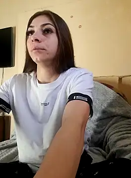 Snapshot of AntoniaHottie chatting on February 17, 2025, 9:56 am AntoniaHottie online show from February 17, 2025, 9:56 am