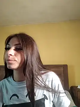 Snapshot of AntoniaHottie chatting on June 4, 2026, 9:04 am AntoniaHottie online show from June 4, 2026, 9:04 am