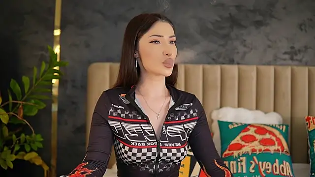 Mayleen x online show from June 30, 2026, 11:33 am