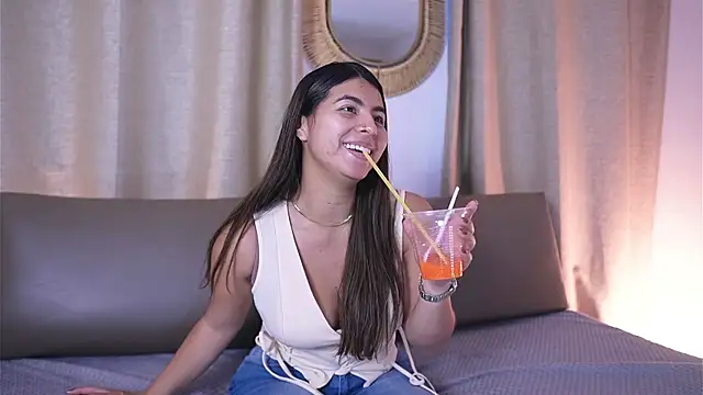 Snapshot of ShelleyMorell chatting on November 7, 2025, 2:28 pm ShelleyMorell online show from November 7, 2025, 2:28 pm