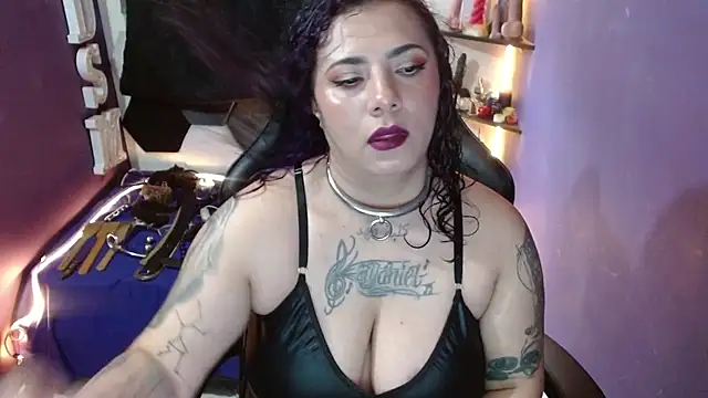 Snapshot of Alexa_Slavehot777 chatting on June 9, 2026, 8:09 pm Alexa Slavehot777 online show from June 9, 2026, 8:09 pm