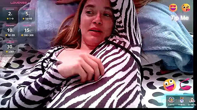 Snapshot of Izury_Blondee chatting on March 9, 2025, 12:53 pm Izury Blondee online show from March 9, 2025, 12:53 pm