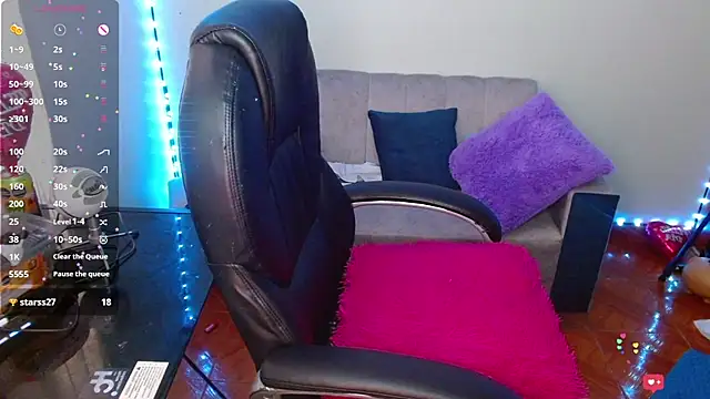 AmberGoddess  online show from May 12, 2026, 5:32 pm