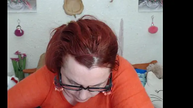 PlayfullMature online show from November 27, 2025, 9:33 am