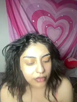 Snapshot of ThickerThanYoBitch chatting on January 12, 2025, 1:27 pm ThickerThanYoBitch online show from January 12, 2025, 1:27 pm