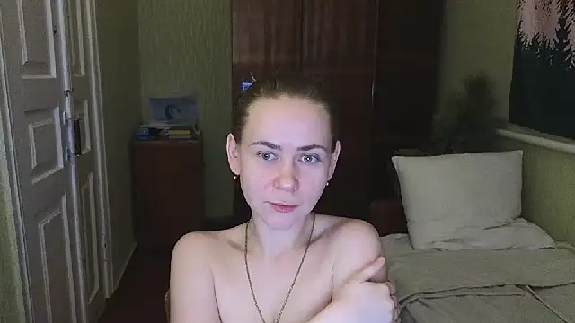 Snapshot of Riley_Roo chatting on January 13, 2025, 5:55 pm Riley Roo online show from January 13, 2025, 5:55 pm