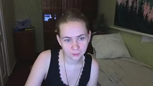 Snapshot of Riley_Roo chatting on January 19, 2025, 6:21 pm Riley Roo online show from January 19, 2025, 6:21 pm