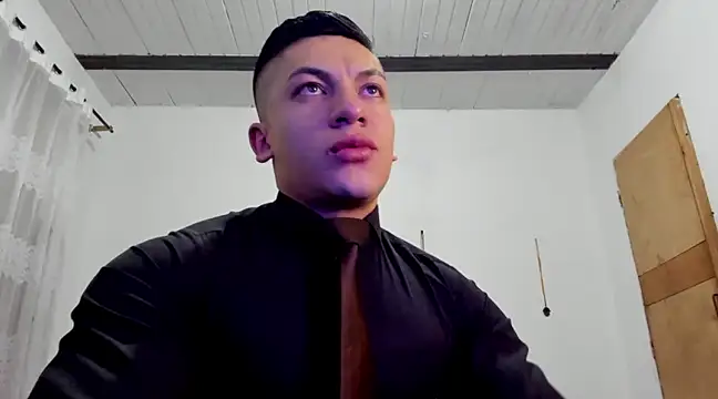 Snapshot of aquiles_51 chatting on December 14, 2024, 11:12 pm aquiles 51 online show from December 14, 2024, 11:12 pm