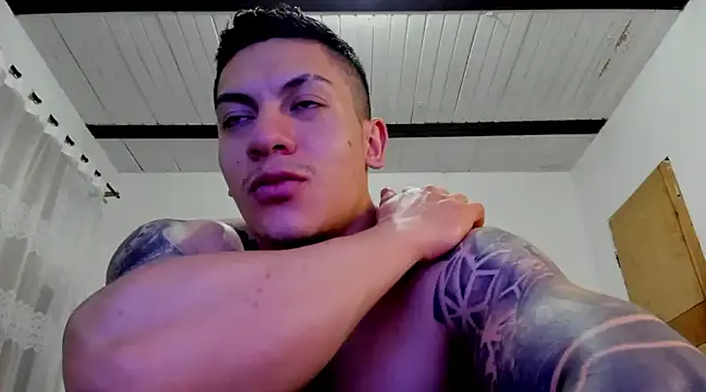 Snapshot of aquiles_51 chatting on December 30, 2024, 2:53 am aquiles 51 online show from December 30, 2024, 2:53 am