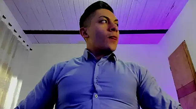 Snapshot of aquiles_51 chatting on January 28, 2025, 11:07 pm aquiles 51 online show from January 28, 2025, 11:07 pm