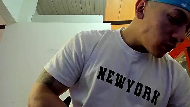 Snapshot of aquiles_51 chatting on September 12, 2025, 4:51 pm aquiles 51 online show from September 12, 2025, 4:51 pm