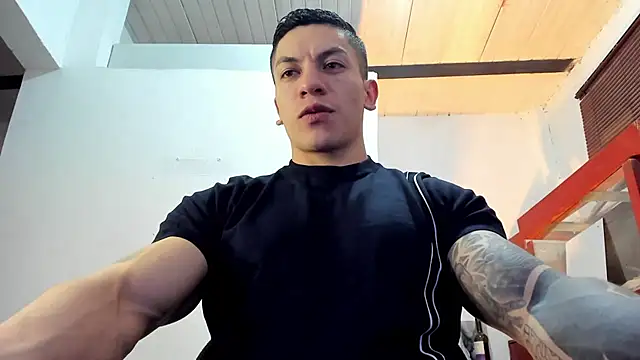 Snapshot of aquiles_51 chatting on October 18, 2025, 8:42 pm aquiles 51 online show from October 18, 2025, 8:42 pm