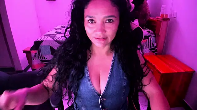 rayza mature 154 online show from April 28, 2026, 4:12 pm