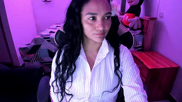 rayza mature 154 online show from May 6, 2026, 11:21 pm