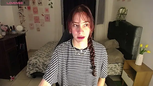 Snapshot of IsaBaileys_ chatting on July 24, 2026, 11:36 pm IsaBaileys online show from July 24, 2026, 11:36 pm