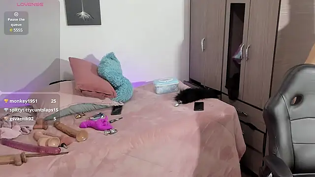 Snapshot of vanessabz chatting on February 20, 2025, 3:08 pm vanessabz online show from February 20, 2025, 3:08 pm