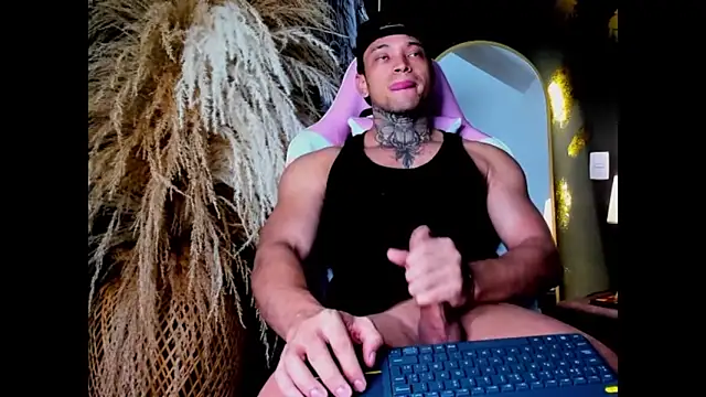 Stiven collins online show from September 21, 2025, 9:33 am