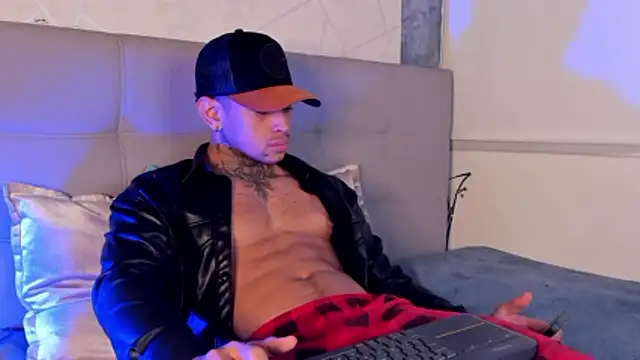 Stiven collins online show from February 1, 2026, 3:21 pm