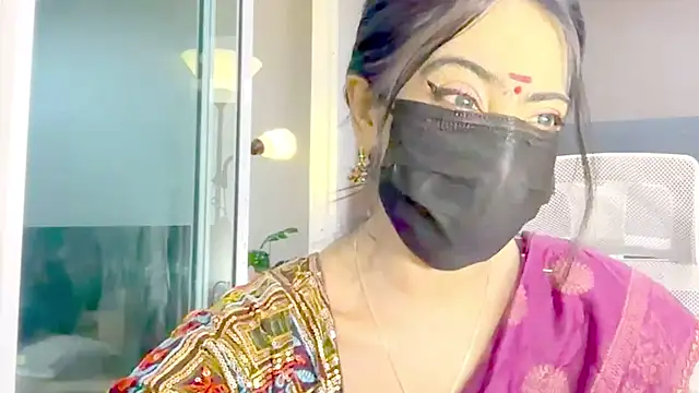 Snapshot of Monalisadon018 chatting on November 25, 2025, 11:54 am Monalisadon018 online show from November 25, 2025, 11:54 am